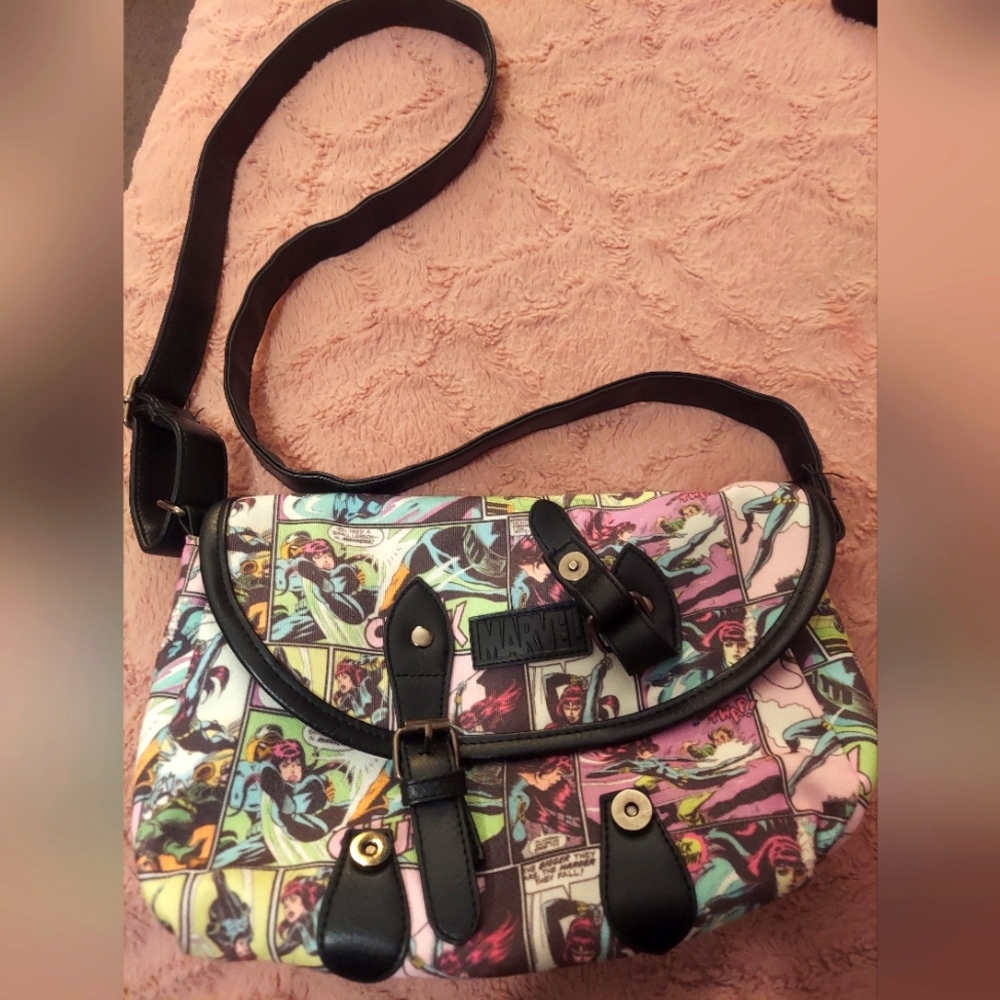 Marvel Black Widow vintage look comic crossbody bag purse like new